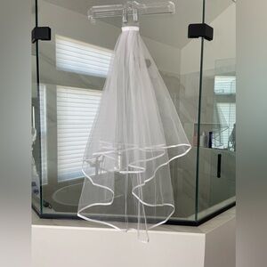White Bridal Veil with Satin Edge - Unbranded